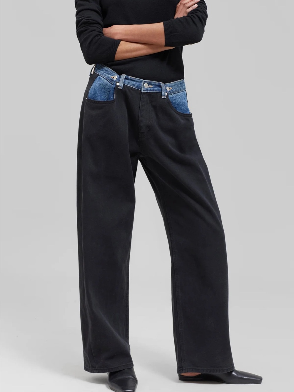 The Frankie Shop HAYLA CONTRAST DENIM PANTS - BLACK/BLUE